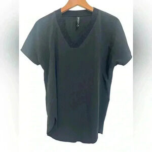 Athleta  V Neck Short Sleeve Black Loose Fit Size Medium